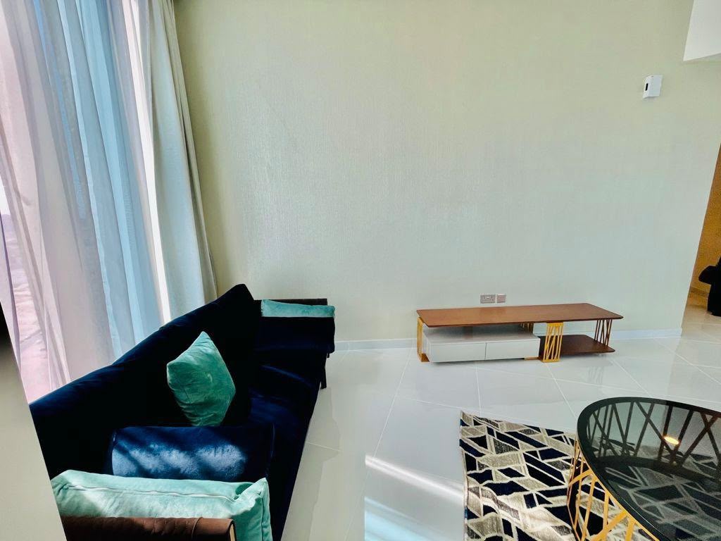Bright & Elegant 2BR | High Floor | Prime Community Living