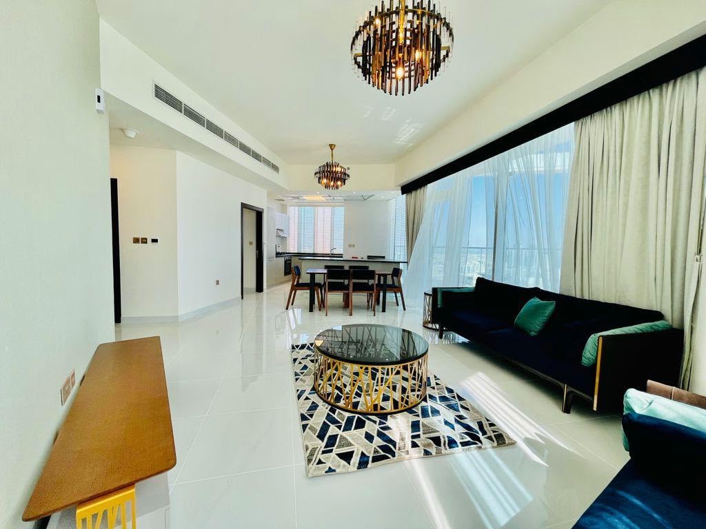 Bright & Elegant 2BR | High Floor | Prime Community Living